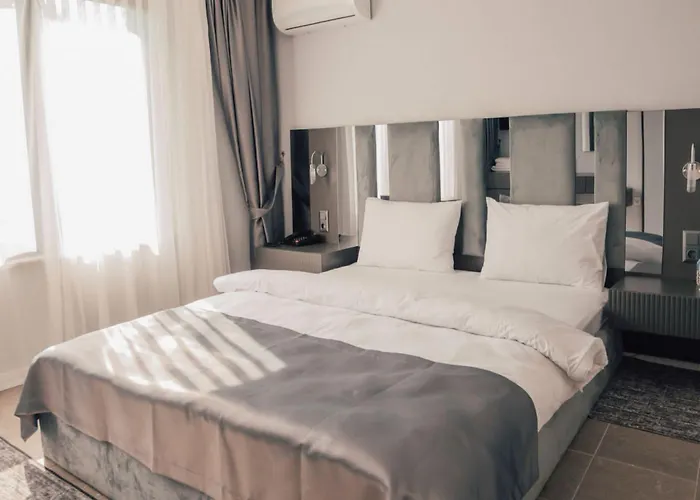 Terrace Boutique Hotel *